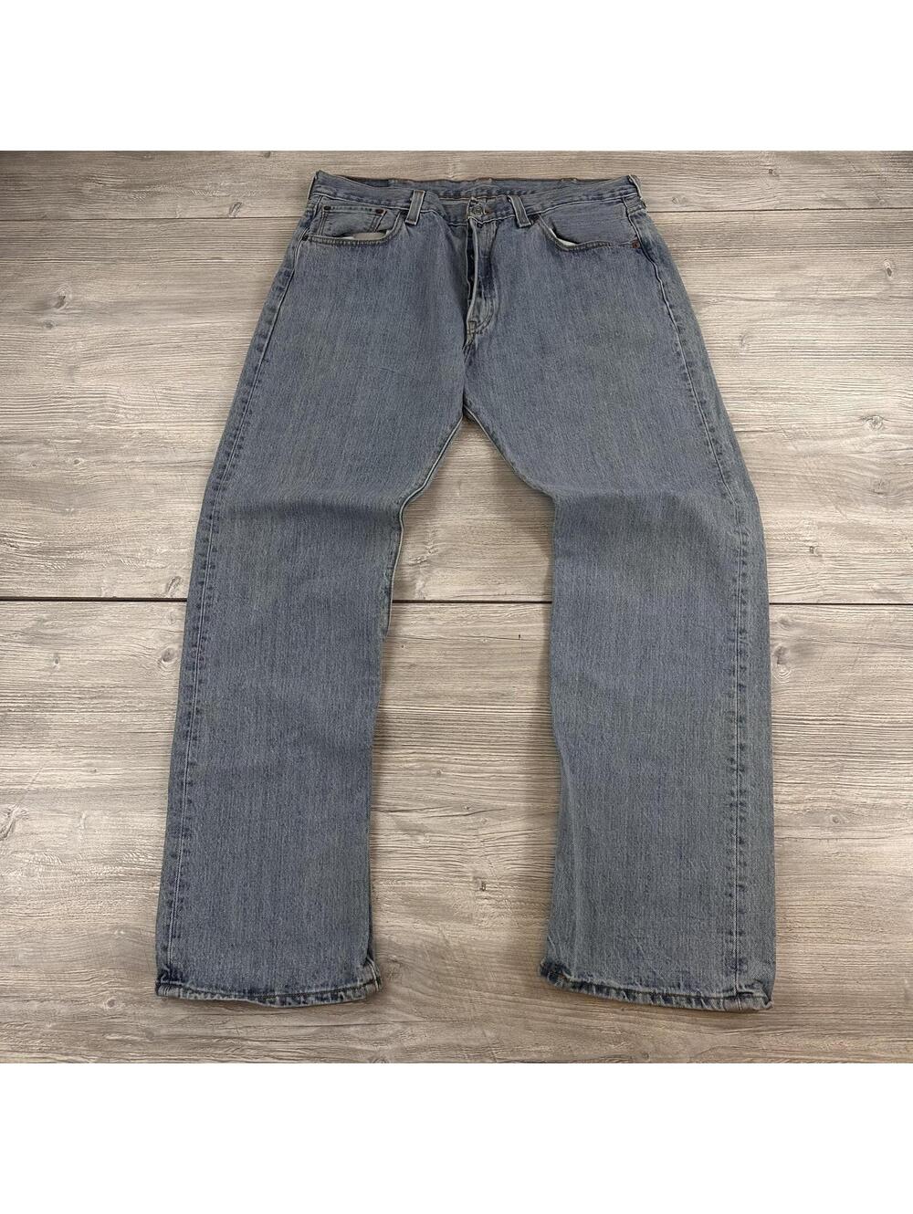VTG Levi's 501 Jeans Mens 37x34 Light Wash Button Fly Straight Y2K